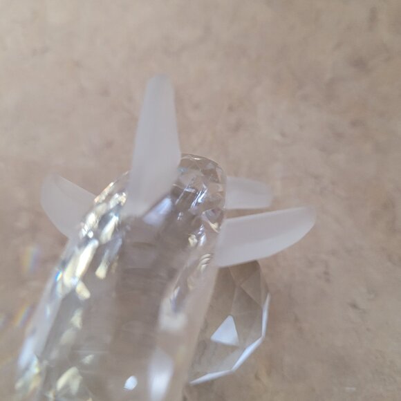 Crystal Dolphin on a Ball Figurine / Paper Weight - Picture 7 of 8